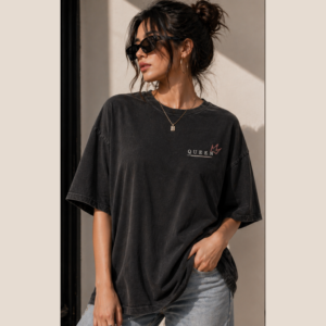 Women Oversized Black Graphic T-Shirt – Queen Streetwear Back Print | Aesthetic Loose Fit Tee